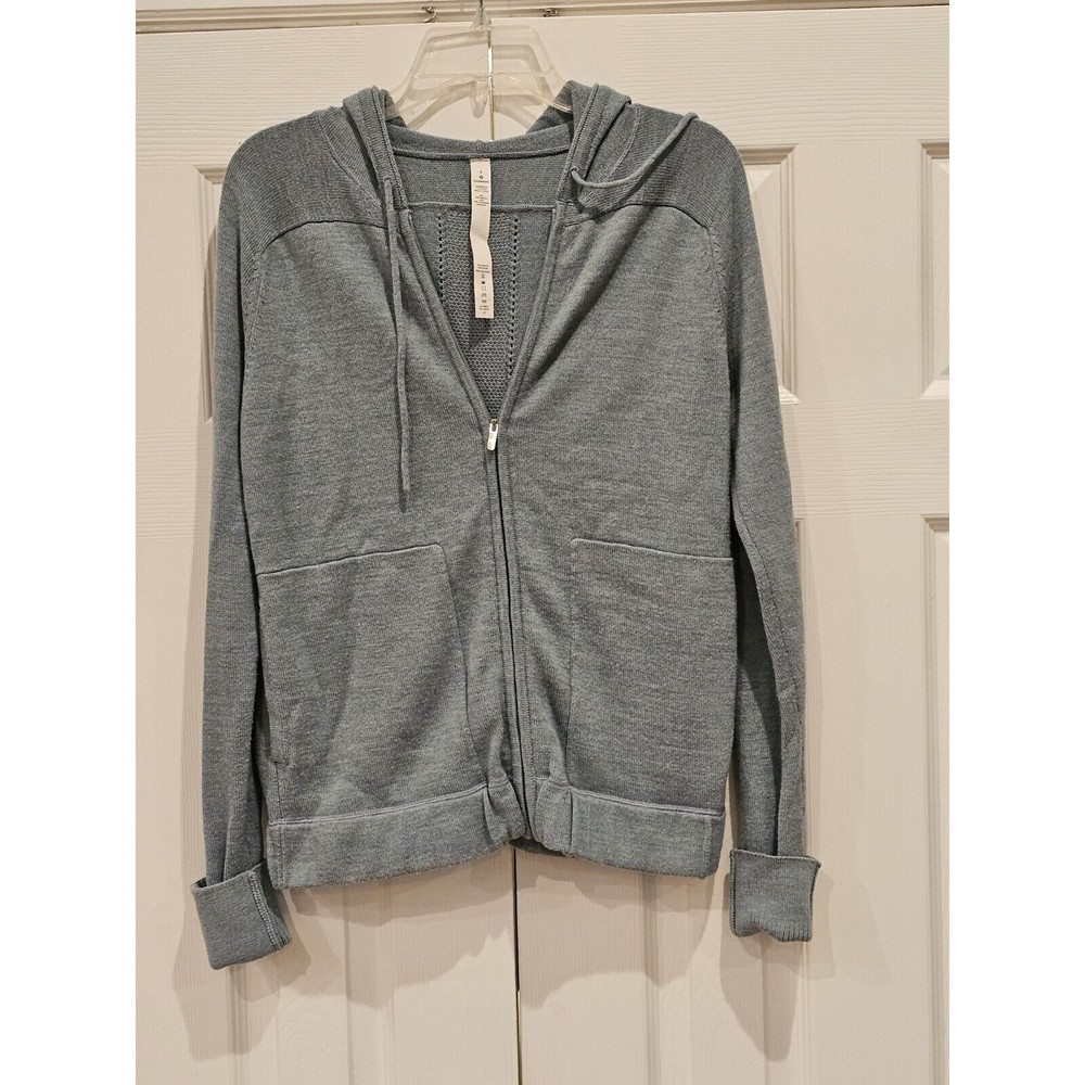 Lululemon GREY CLOUD BLUE Rise & Move Hoodie. Women's Size 6.